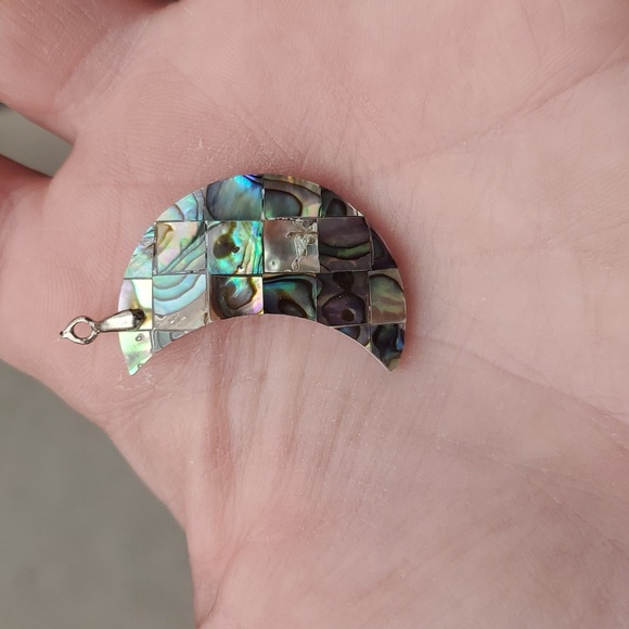 New Natural Abalone Shell Half-Moon Pendant. - Picture 8 of 14